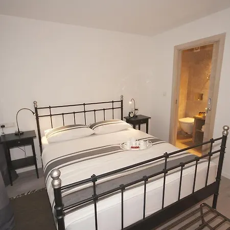 Perla Luxury بيت ضيافة